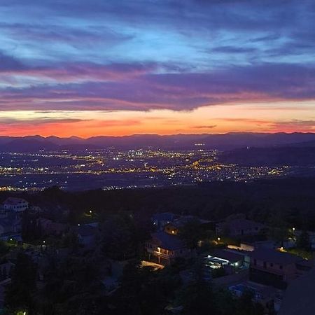 Acogedor apartamento con fantásticas vistas. La Zubia  Exterior foto